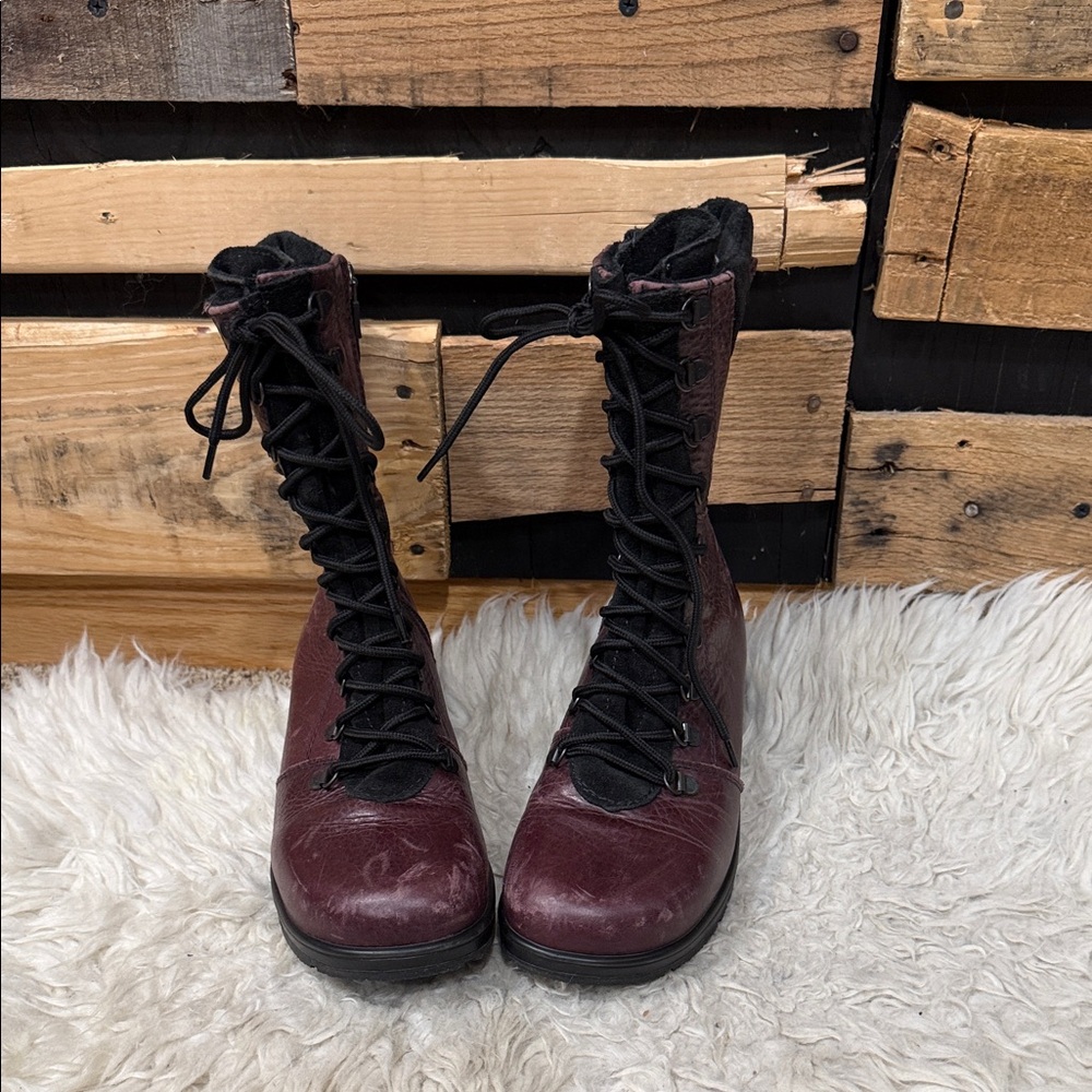 Women's Toe Warmers‎ Banffie Boots In Bordo/Black Size 8M